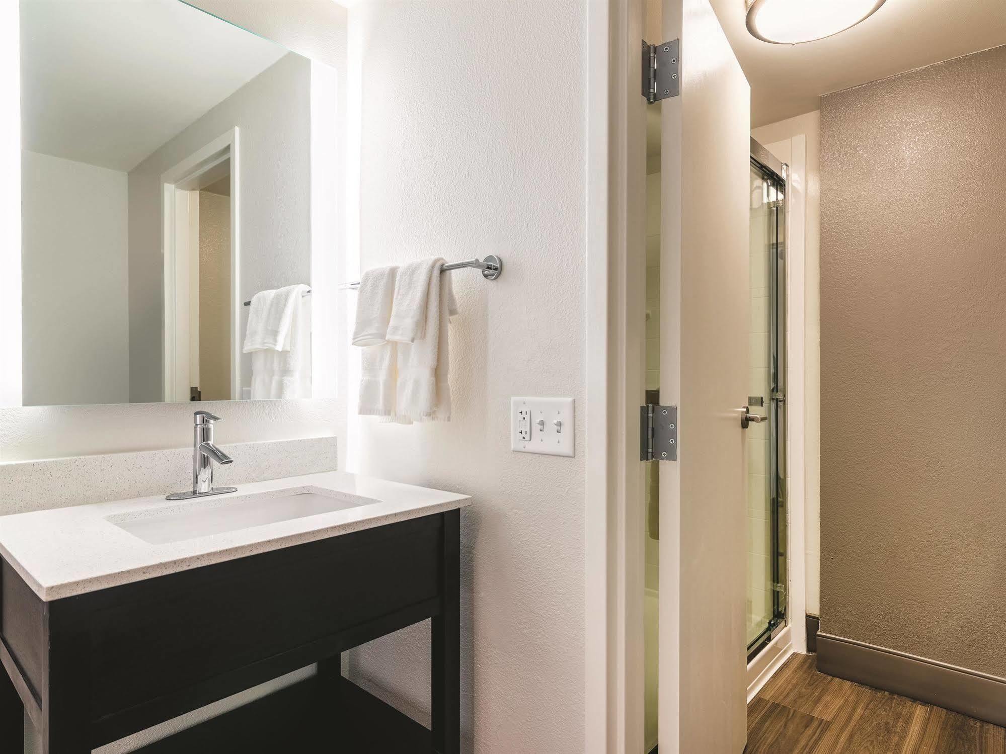 La Quinta By Wyndham Columbia / Fort Meade Jessup Εξωτερικό φωτογραφία